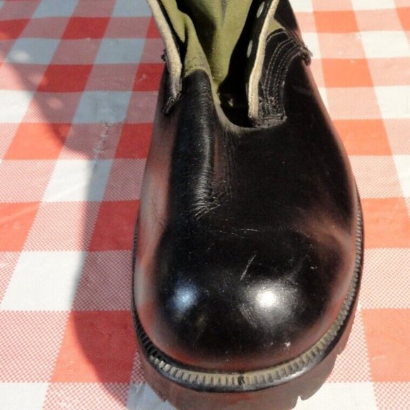 sz12W RO SEARCH NO YEAR VISIBLE COMBAT JUNGLE SINGLE LEFT BOOT ONLY SV 3068